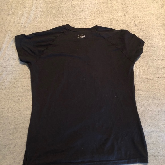 Under Armour dri-fit tee. Size M - Picture 4 of 4